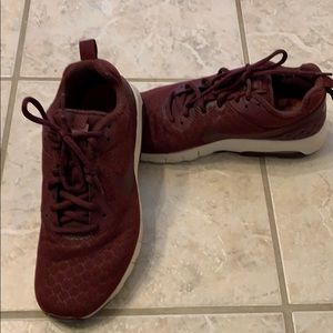 Nike Air burgundy shoes